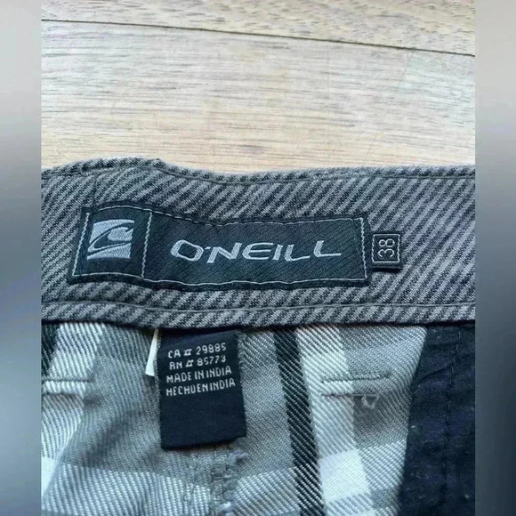 O’Neill Shorts (EUC) - Picture 7 of 7